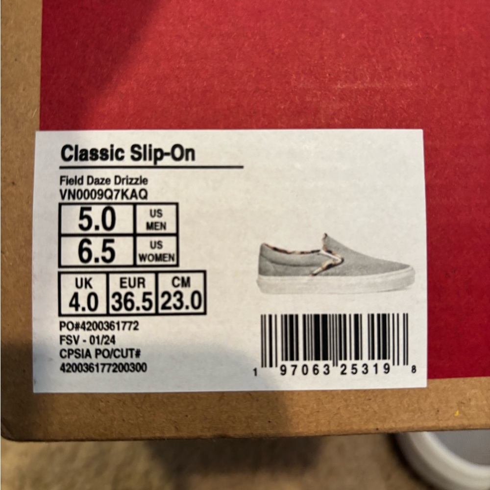 Vans Gray Slip-On Sneakers with plaid interior - Picture 6 of 16